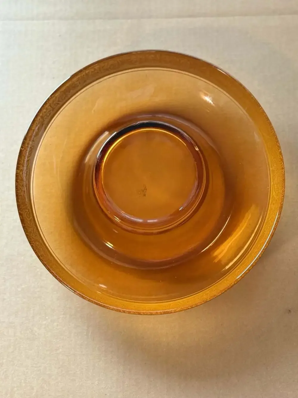 Cambridge Florentine Dark Amber 14 Inch Rolled Edge Bowl